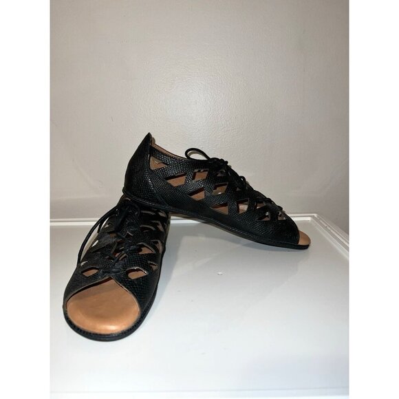 GENTLE SOULS by Kenneth Cole Betsi Flat Lace-up Sandal Sandal Black Sz 9M - Picture 6 of 13